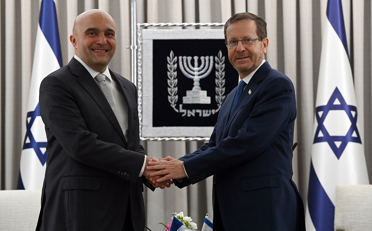 L’ambassadeur de France en Israël, Frédéric Journès, a remis ses lettres de créance au président de l’État, Isaac Herzog